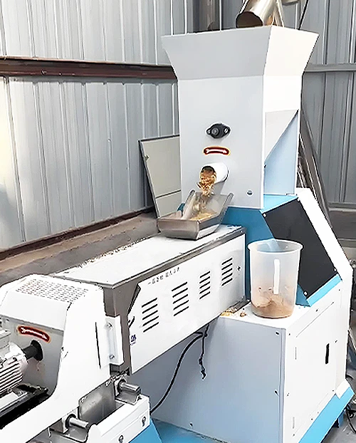 200kg/h Dog Food Production Line Test Run at Indian