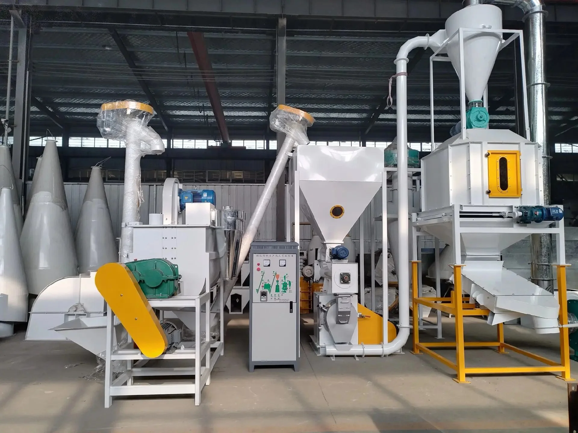 complete poultry feed production line