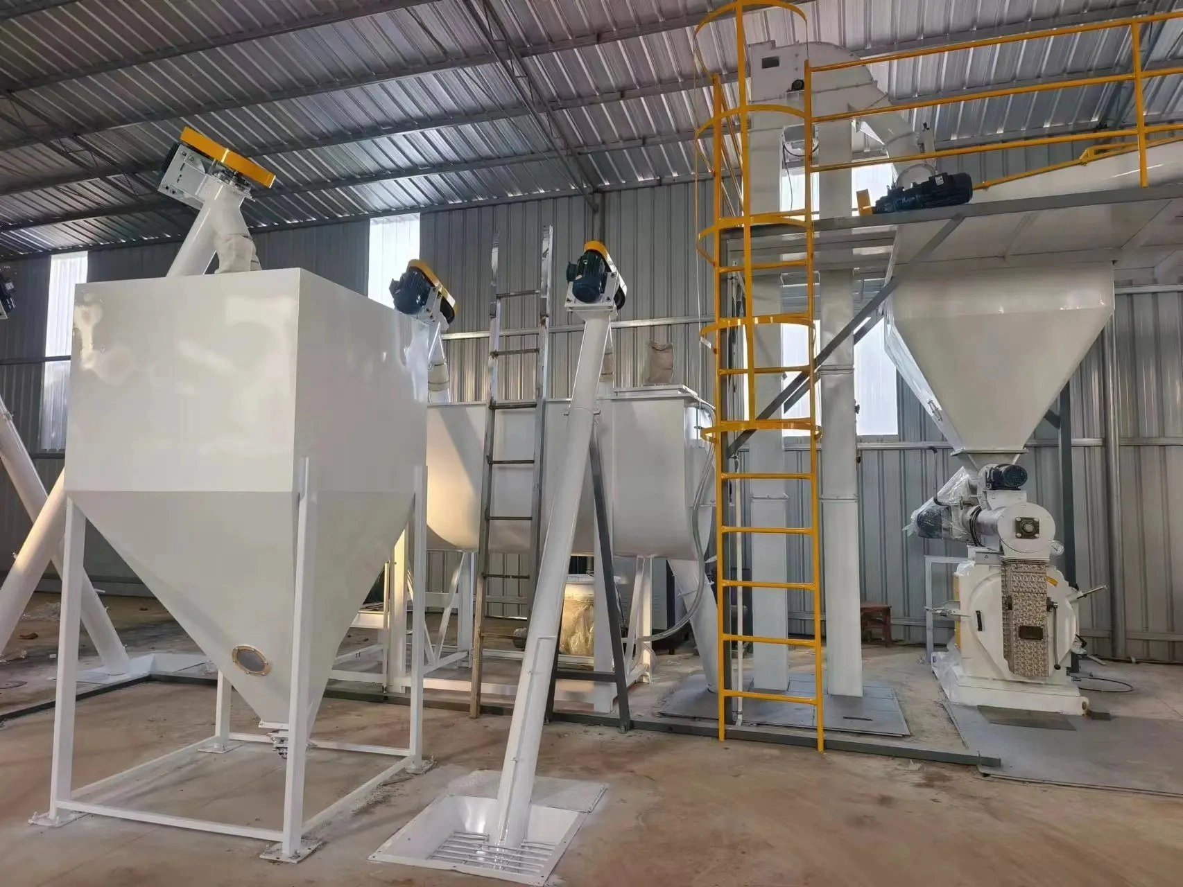 ruminant feed pellet mxier pelleting part