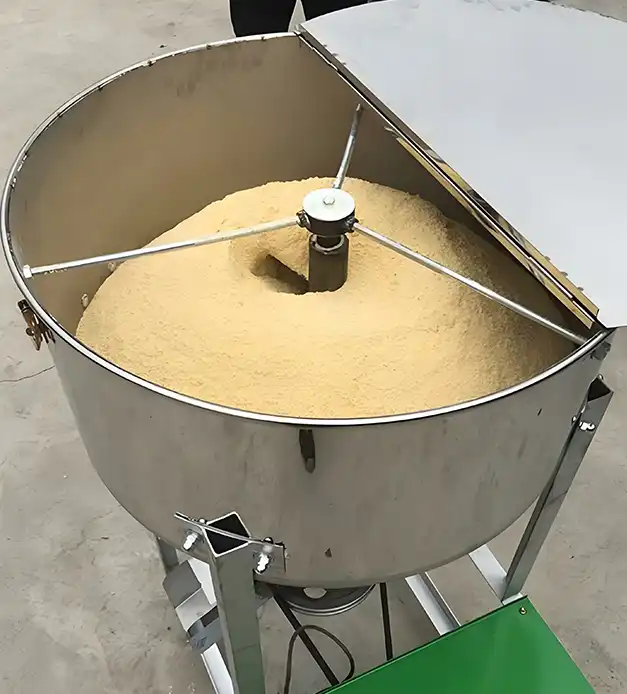 Feed Mixer