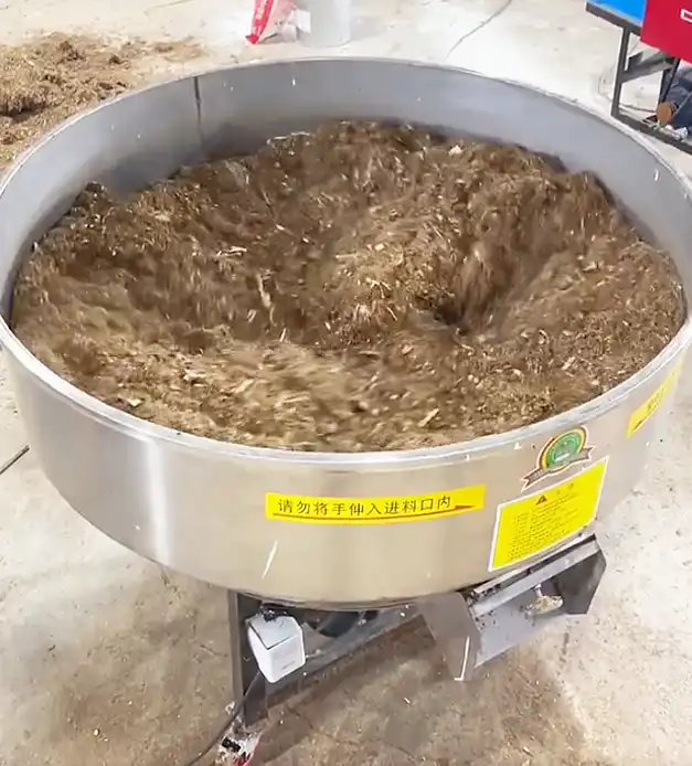 Feed Mixer