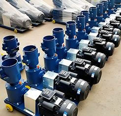 Flat die feed pellet machine